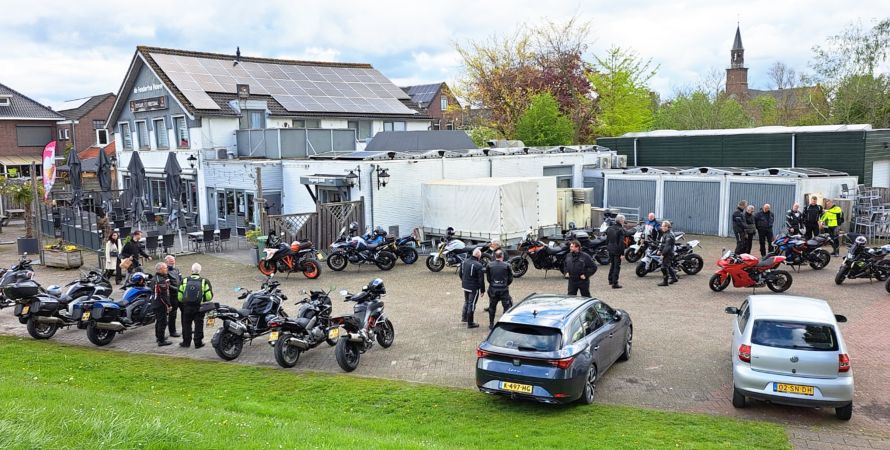 Oerend gezellig bij MC de Fendert