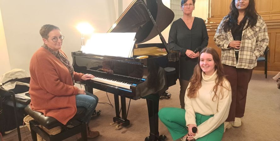 Gratis en veel diversiteit: dat is de Top2000-viering 2022 in De Dorpskerk