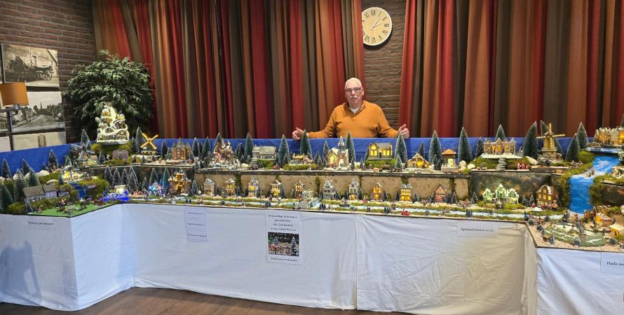 Vrijwilliger Jan zorgt voor warme kerstsfeer in Fendertshof