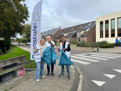 Fijnaart samen de straat op tijdens Opschoondag